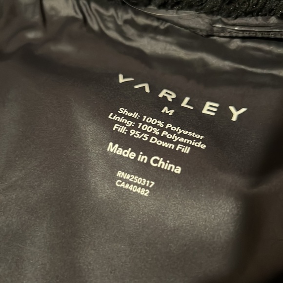 NEW🖤💚VARLEY Dorothy Snake Ski Jacket in Mono Boa size $600 sold out online - Picture 10 of 14